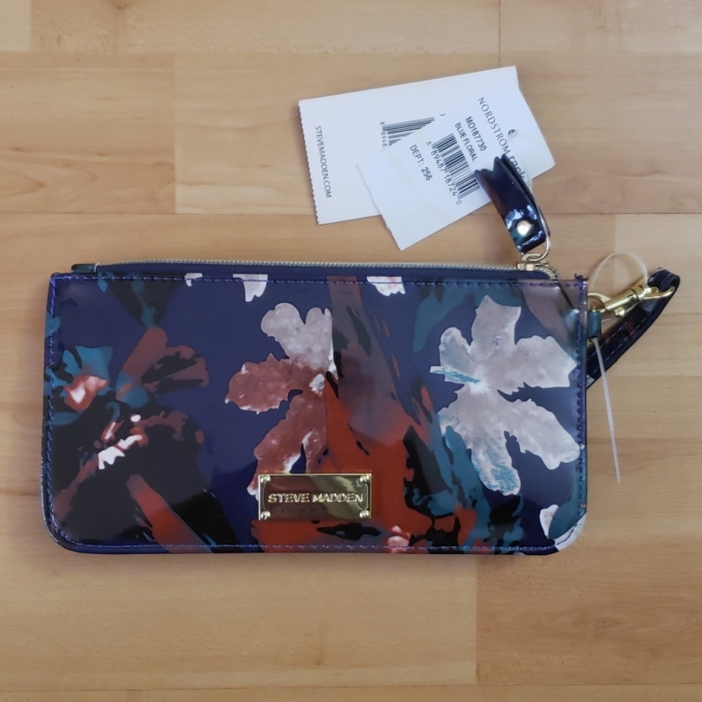 Steve Madden Clutch